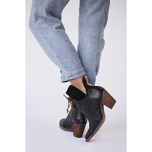 NEW FREE PEOPLE WE THE FREE COOPER LACE UP HEEL ANKLE BOOT IN BLACK - Picture 5 of 6